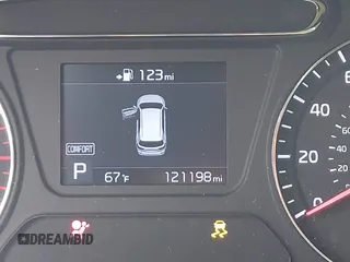 2019 Kia Sorento S V6 with VIN 5XYPG4A57KG605108, listed as a IAAI auction lot 41899611 with 121,198 mi miles. Bid and sale history available at carsss.com. Image 15.