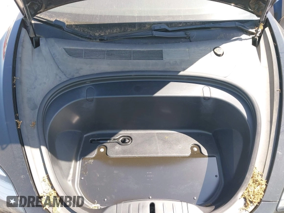 2018 Tesla Model 3 Long Range Battery with VIN 5YJ3E1EA7JF098632, listed as a IAAI auction lot 42002181 with 73,371 mi miles and . Bid and sale history available at DreamBid. Image 10.