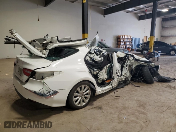 2020 Toyota Camry LE with VIN 4T1C11AK4LU998615, listed as a Copart auction lot 50336895 with 56,547 mi miles and Salvage Title. Bid and sale history available at DreamBid. Image 3.