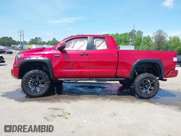2017 Toyota Tundra SR z VIN 5TFUY5F10HX677527, wystawiony jako IAAI lot #42157357 z przebiegiem 43 111 mil mil oraz . Historia ofert i sprzedaży dostępna na DreamBid. Obrazek 14.
