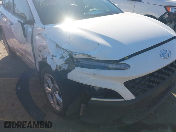 2022 Hyundai Kona SEL with VIN KM8K32ABXNU855957, listed as a IAAI auction lot 41004984 with 69,179 mi miles. Bid and sale history available at carsss.com. Image 6.