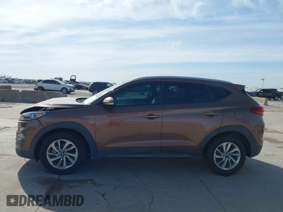 2016 Hyundai Tucson Limited with VIN KM8J33A20GU137662, listed as a IAAI auction lot 41818149 with 120,010 mi miles. Bid and sale history available at carsss.com. Image 14.