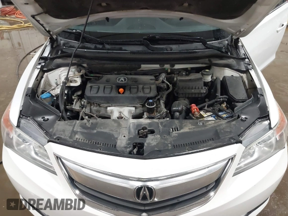 2014 Acura ILX z VIN 19VDE1F35EE006166, wystawiony jako IAAI lot #41320730 z przebiegiem 203 151 mil mil oraz . Historia ofert i sprzedaży dostępna na DreamBid. Obrazek 10.