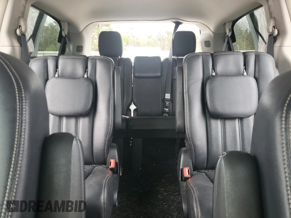 2015 Chrysler Town & Country LX with VIN 2C4RC1AG3FR675937, listed as a Copart auction lot 49652905 with 192,461 mi miles and Salvage Title. Bid and sale history available at carsss.com. Image 10.