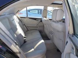 2002 Mercedes-Benz E-Class with VIN WDBJF82JX2X072422, listed as a IAAI auction lot 41390957 with 132,825 mi miles. Bid and sale history available at carsss.com. Image 8.