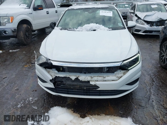2021 Volkswagen Jetta SEL with VIN 3VWE57BU0MM011337, listed as a IAAI auction lot 41307039 with 54,306 mi miles and . Bid and sale history available at DreamBid. Image 12.