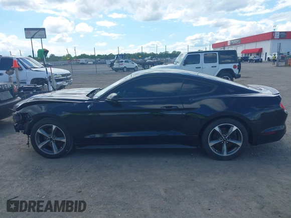 2016 Ford Mustang V6 z VIN 1FA6P8AM4G5207757, wystawiony jako IAAI lot #42224039 z przebiegiem 149 151 mil mil oraz . Historia ofert i sprzedaży dostępna na DreamBid. Obrazek 15.