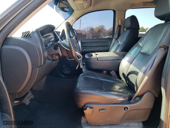 2008 Chevrolet Silverado 1500 LTZ with VIN 3GCEC13J98G304748, listed as a Copart auction lot 50515555 with 299,278 mi miles and Salvage Title. Bid and sale history available at carsss.com. Image 7.