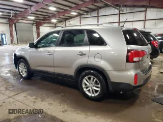 2015 Kia Sorento LX with VIN 5XYKT4A68FG607356, listed as a Copart auction lot 41841765 with 159,918 mi miles and Clean Title. Bid and sale history available at carsss.com. Image 2.