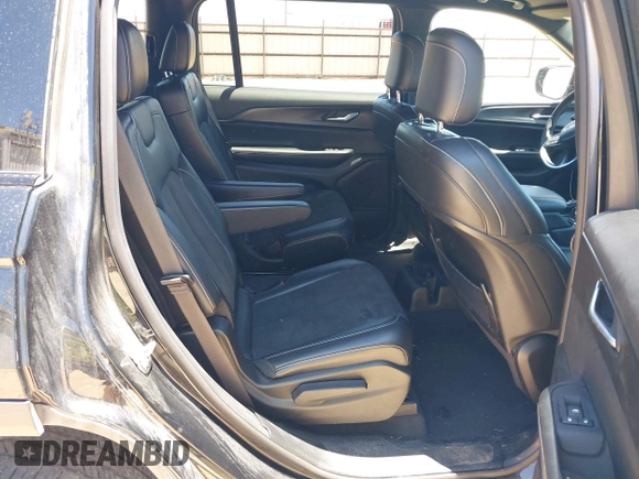 2023 Jeep Grand Cherokee Altitude z VIN 1C4RJKAG6P8829453, wystawiony jako IAAI lot #42433305 z przebiegiem 44 159 mil mil oraz . Historia ofert i sprzedaży dostępna na DreamBid. Obrazek 8.
