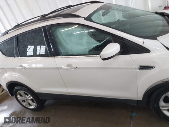 2014 Ford Escape SE with VIN 1FMCU0GX7EUB33872, listed as a IAAI auction lot 41953027 with 239,403 mi miles. Bid and sale history available at carsss.com. Image 13.