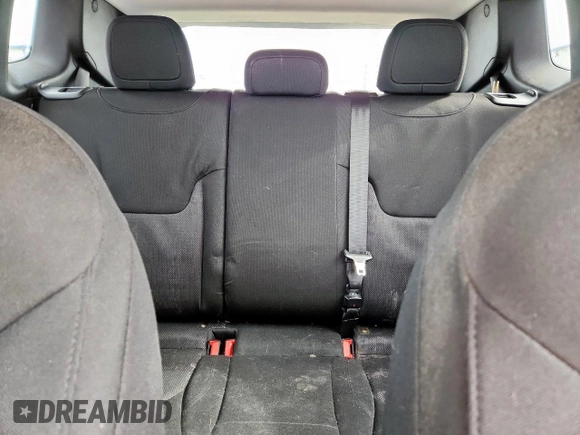 2017 Jeep Renegade Latitude with VIN ZACCJABB5HPE40221, listed as a Copart auction lot 58489125 with 185,136 mi miles and Salvage title. Bid and sale history available at DreamBid. Image 10.