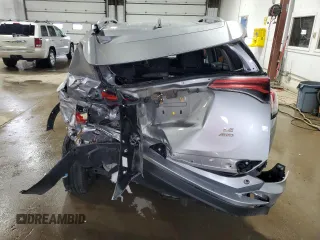 2017 Toyota RAV4 LE z VIN 2T3BFREV6HW645839, wystawiony jako Copart lot #60615335 z przebiegiem 132 243 mil mil oraz Szkoda całkowita • Salvage title. Historia ofert i sprzedaży dostępna na DreamBid. Obrazek 6.