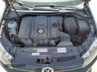 2014 Volkswagen Golf с VIN WVWDB7AJ7EW001565, выставлен на аукционе Copart как лот 67418224 с пробегом 70 169 миль миль и Списание • Salvage title. История ставок и продаж доступна на DreamBid. Изображение 12.