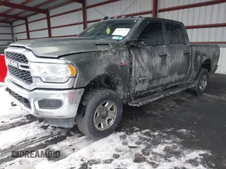2022 Ram 2500 Tradesman with VIN 3C6UR5CL9NG111988, listed as a IAAI auction lot 41442188 with 66,397 mi miles. Bid and sale history available at carsss.com. Image 17.