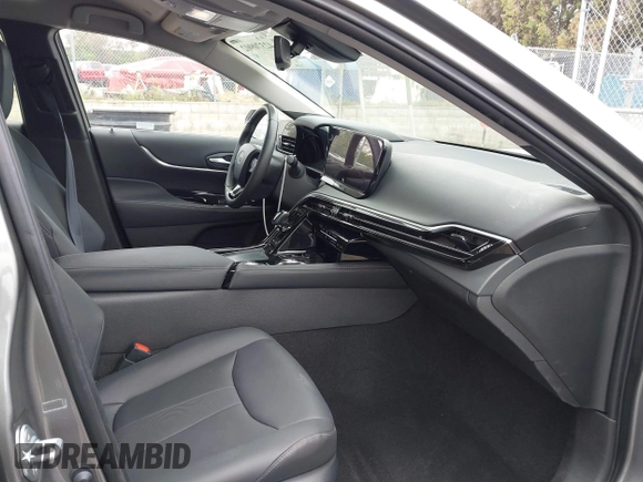 2023 Toyota Mirai XLE with VIN JTDAAAAA1PA009972, listed as a IAAI auction lot 42370902 with 17,370 mi miles and . Bid and sale history available at DreamBid. Image 5.