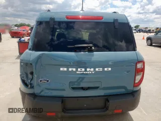 2022 Ford Bronco Sport Big Bend z VIN 3FMCR9B60NRE03603, wystawiony jako Copart lot #55861855 z przebiegiem 2949 mil mil oraz Szkody całkowita. Historia ofert i sprzedaży dostępna na DreamBid. Obrazek 6.