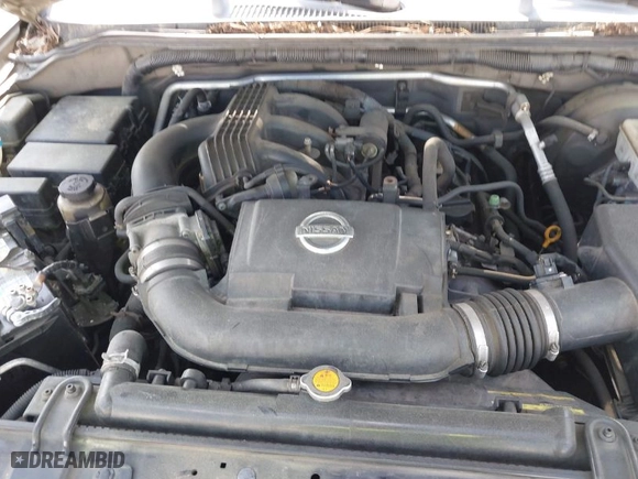 2006 Nissan Pathfinder SE with VIN 5N1AR18U66C661526, listed as a IAAI auction lot 42080428 with 205,044 mi miles. Bid and sale history available at carsss.com. Image 10.