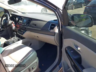 2015 Kia Sedona EX with VIN KNDMC5C16F6020236, listed as a IAAI auction lot 41805718 with 155,176 mi miles. Bid and sale history available at carsss.com. Image 5.