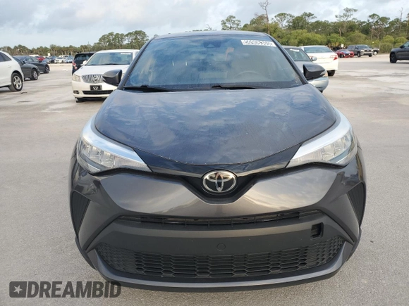 2022 Toyota C-HR XLE z VIN NMTKHMBX9NR141168, wystawiony jako Copart lot #50906365 z przebiegiem 44 268 mil mil oraz Czysty tytuł • Clean title. Historia ofert i sprzedaży dostępna na DreamBid. Obrazek 5.