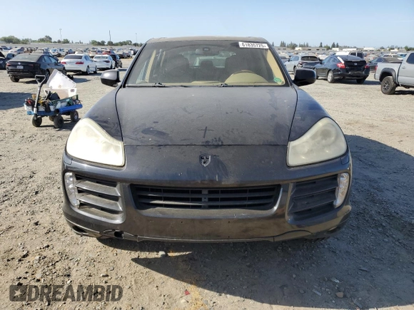 2009 Porsche Cayenne z VIN WP1AA29P49LA01322, wystawiony jako Copart lot #61835725 z przebiegiem Nie podano mil oraz Czysty tytuł • Clean title. Historia ofert i sprzedaży dostępna na DreamBid. Obrazek 5.
