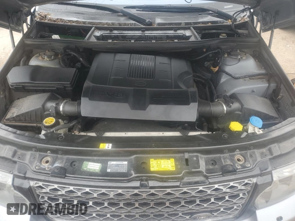2012 Land Rover Range Rover HSE Lux with VIN SALMF1D44CA384472, listed as a Copart auction lot 60802735 with 130,960 mi miles and Salvage title. Bid and sale history available at DreamBid. Image 12.