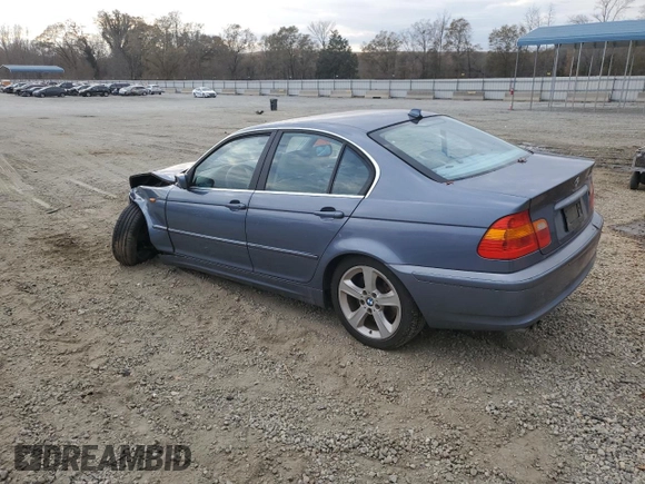 2005 BMW 3 Series 330xi with VIN WBAEW53455PN40181, listed as a Copart auction lot 77047263 with 111,000 mi miles and Salvage Title. Bid and sale history available at DreamBid. Image 2.