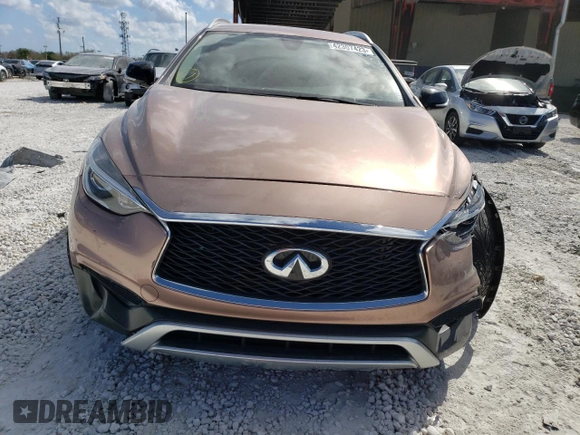 2018 Infiniti QX30 Premium with VIN SJKCH5CR9JA050224, listed as a Copart auction lot 52298433 with 41,829 mi miles. Bid and sale history available at carsss.com. Image 5.