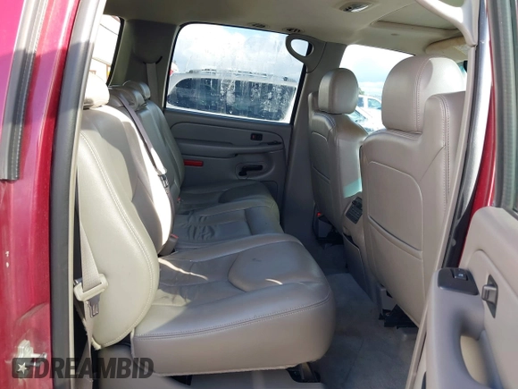 2006 GMC Yukon XL SLT with VIN 1GKFK16Z16J174957, listed as a IAAI auction lot 41668757 with 203,849 mi miles. Bid and sale history available at carsss.com. Image 8.