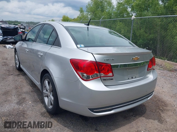 2014 Chevrolet Cruze 2LT z VIN 1G1PE5SB6E7270997, wystawiony jako IAAI lot #42323955 z przebiegiem 146 752 mil mil oraz . Historia ofert i sprzedaży dostępna na DreamBid. Obrazek 3.