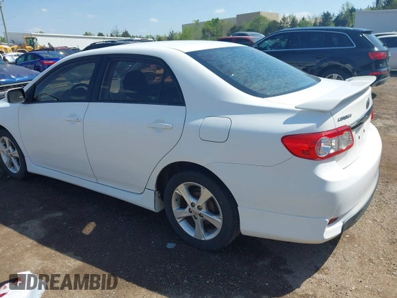 2013 Toyota Corolla L with VIN 2T1BU4EE4DC981499, listed as a IAAI auction lot 42052280 with 111,153 mi miles. Bid and sale history available at carsss.com. Image 3.