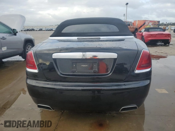 2019 Rolls-Royce Dawn z VIN SCA666D58KU115921, wystawiony jako Copart lot #73912984 z przebiegiem Nie podano mil oraz Szkody całkowita. Historia ofert i sprzedaży dostępna na DreamBid. Obrazek 6.