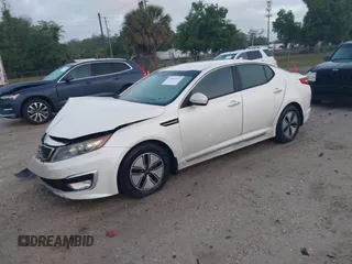 2012 Kia Optima Hybrid with VIN KNAGM4AD9C5028122, listed as a IAAI auction lot 41937927 with 125,231 mi miles. Bid and sale history available at carsss.com. Image 2.
