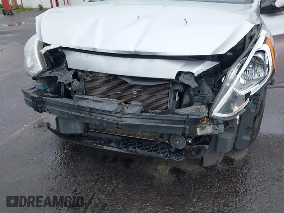 2015 Hyundai Accent GLS with VIN KMHCT4AE4FU866528, listed as a IAAI auction lot 42011261 with 186,368 mi miles and . Bid and sale history available at DreamBid. Image 6.