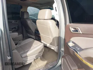 2017 GMC Yukon XL Denali with VIN 1GKS2HKJ9HR197818, listed as a IAAI auction lot 41288059 with 172,565 mi miles. Bid and sale history available at carsss.com. Image 8.