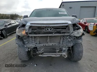 2013 Toyota Tundra z VIN 5TFUY5F17DX318332, wystawiony jako Copart lot #88794955 z przebiegiem 113 064 mil mil oraz Szkoda całkowita • Salvage title. Historia ofert i sprzedaży dostępna na DreamBid. Obrazek 5.