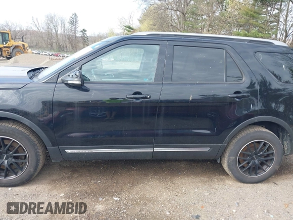 2017 Ford Explorer XLT z VIN 1FM5K8D85HGA83499, wystawiony jako IAAI lot #42059299 z przebiegiem 76 484 mil mil oraz . Historia ofert i sprzedaży dostępna na DreamBid. Obrazek 15.