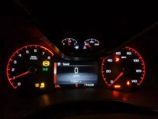 2015 GMC Canyon 4WD SLE z VIN 1GTG6BE3XF1242163, wystawiony jako Copart lot #57132035 z przebiegiem 110 241 mil mil oraz Szkoda całkowita • Salvage title. Historia ofert i sprzedaży dostępna na DreamBid. Obrazek 9.