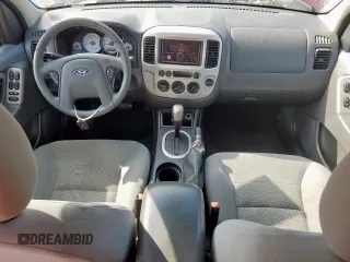 2006 Ford Escape XLT with VIN 1FMYU03196KA38458, listed as a Copart auction lot 64194705 with 102,097 mi miles and Salvage title. Bid and sale history available at DreamBid. Image 8.