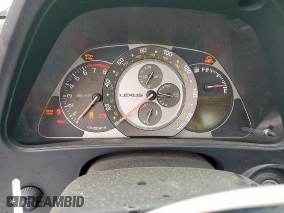 2004 Lexus IS 300/350 z VIN JTHBD192540086952, wystawiony jako Copart lot #60622125 z przebiegiem 250 991 mil mil oraz Czysty tytuł • Clean title. Historia ofert i sprzedaży dostępna na DreamBid. Obrazek 9.