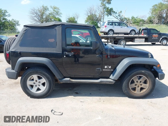 2007 Jeep Wrangler X с VIN 1J4FA24187L160975, выставлен на аукционе IAAI как лот 42488101 с пробегом 124 489 миль миль и . История ставок и продаж доступна на DreamBid. Изображение 13.