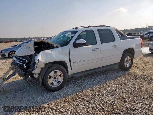 2011 Chevrolet Avalanche LS with VIN 3GNMCEE02BG223497, listed as a Copart auction lot 59142395 with 213,471 mi miles and Salvage title. Bid and sale history available at DreamBid. Image 1.