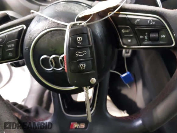 2019 Audi RS 3 z VIN WUABWGFF2KA900300, wystawiony jako IAAI lot #41553334 z przebiegiem 46 004 mil mil oraz . Historia ofert i sprzedaży dostępna na DreamBid. Obrazek 11.