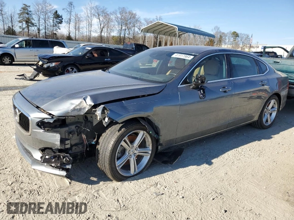 2018 Volvo S90 Momentum with VIN LVY102AK5JP049700, listed as a Copart auction lot 41917964 with 53,120 mi miles. Bid and sale history available at carsss.com. Image 1.