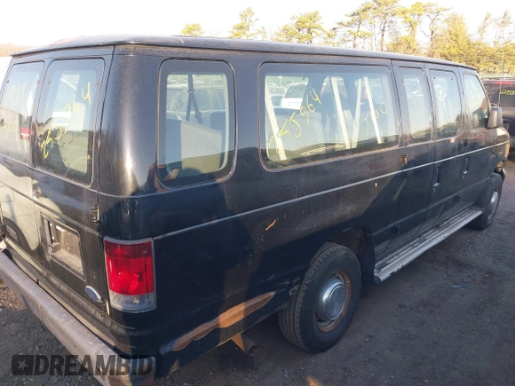 2005 Ford Econoline Wagon XL z VIN 1FBSS31L35HB17145, wystawiony jako IAAI lot #41436846 z przebiegiem Nie podano mil oraz . Historia ofert i sprzedaży dostępna na DreamBid. Obrazek 4.