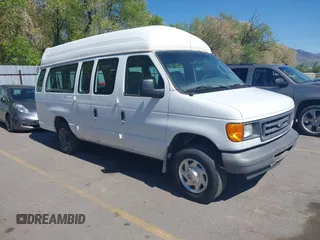 2007 Ford Econoline Cargo with VIN 1FTNS24W17DB24808, listed as a IAAI auction lot 42134488 with 157,392 mi miles. Bid and sale history available at carsss.com. Image 1.