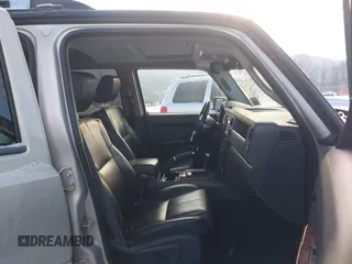 2008 Jeep Commander Limited z VIN 1J8HG58N38C196949, wystawiony jako IAAI lot #41311496 z przebiegiem 168 830 mil mil oraz . Historia ofert i sprzedaży dostępna na DreamBid. Obrazek 5.