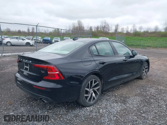 2019 Volvo S60 Momentum with VIN 7JRA22TK5KG018383, listed as a IAAI auction lot 42146289 with 111,227 mi miles. Bid and sale history available at carsss.com. Image 4.