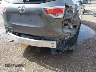 2015 Toyota Highlander Limited with VIN 5TDYKRFHXFS108548, listed as a IAAI auction lot 42473420 with 149,565 mi miles and . Bid and sale history available at DreamBid. Image 6.