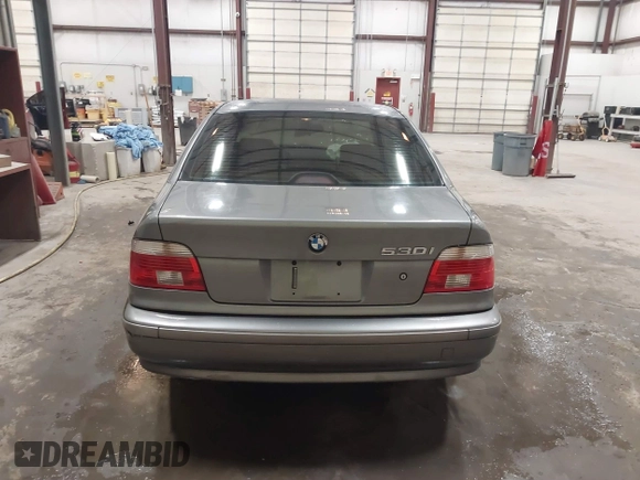 2003 BMW 5 Series 530iA with VIN WBADT63433CK45644, listed as a IAAI auction lot 41850399 with 178,600 mi miles. Bid and sale history available at carsss.com. Image 16.